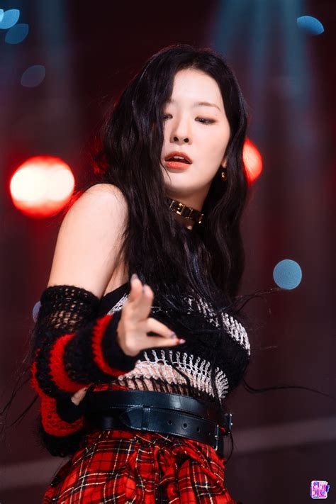 221009 Red Velvet Seulgi .